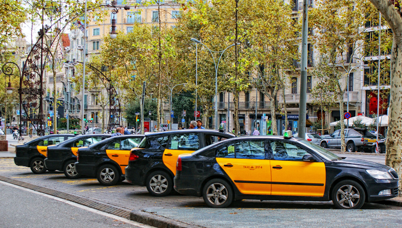 Assim que aparecerem os táxis preto e amarelo você saberá que está em Barcelona!